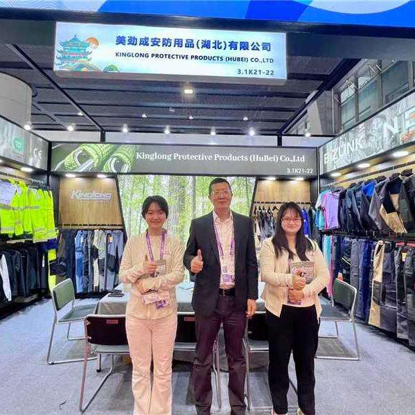 Labor Day Meets Canton Fair: Kinglong Safety Brings Outdoor Workwear Excellence to the World Stage