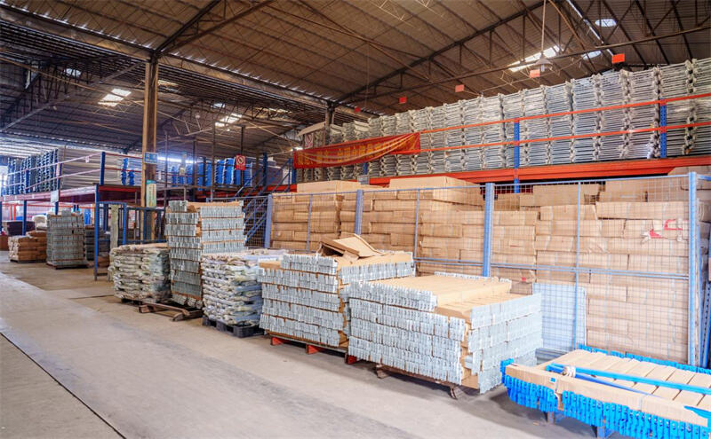 Heavy-Duty Pallet Racking (1).jpg