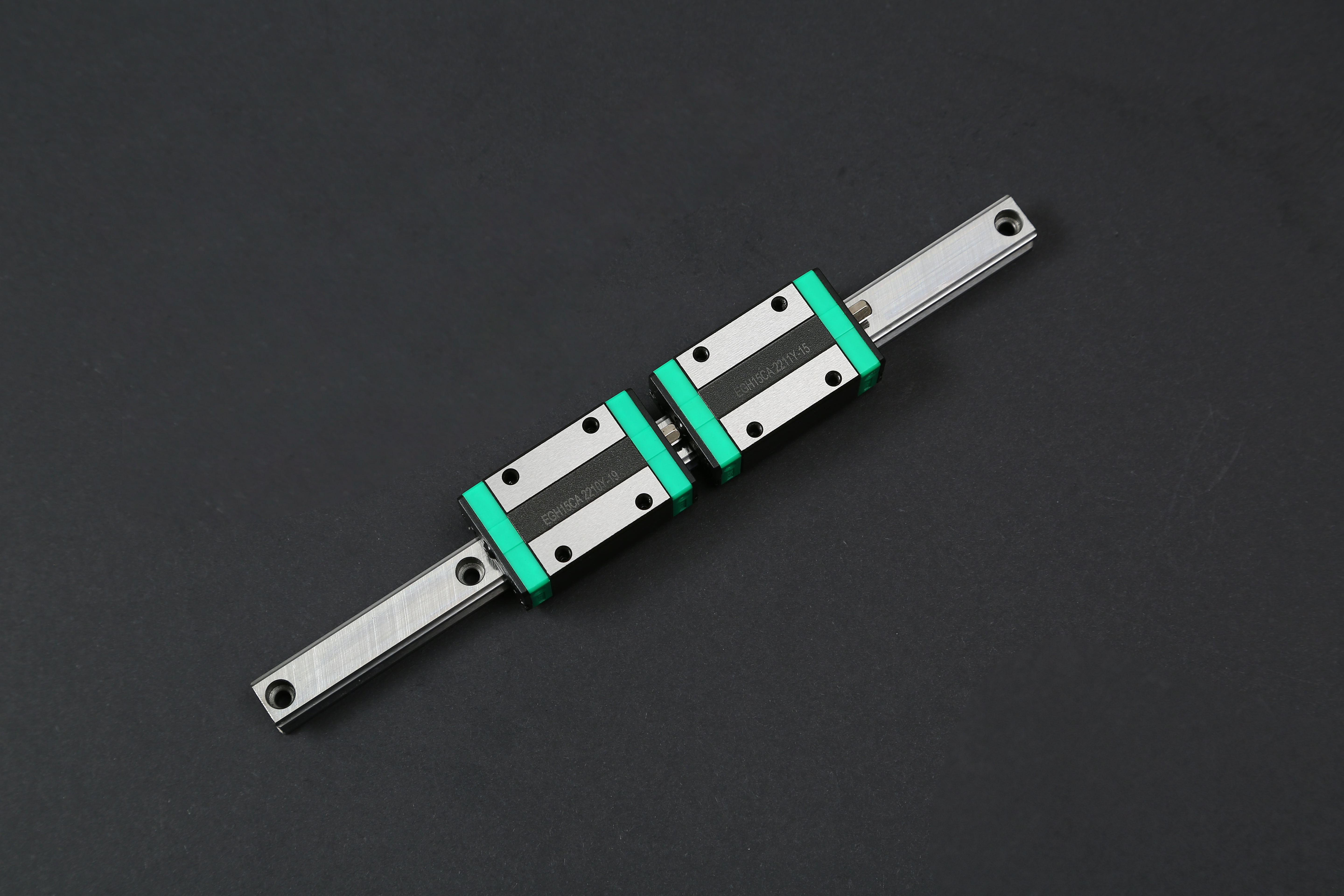 การควบคุมการเคลื่อนไหวอย่างแม่นยำและความถูกต้องในการจัดตำแหน่ง