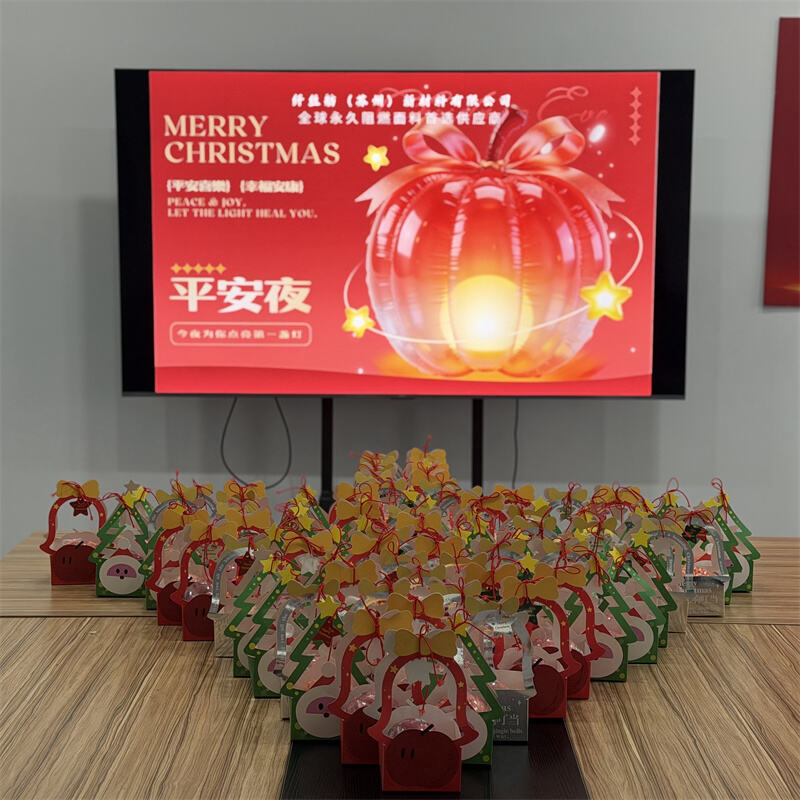 Christmas Warm Wishes | QSF GROUP Shared “Peace Apples” with Every Employee English News Copy.