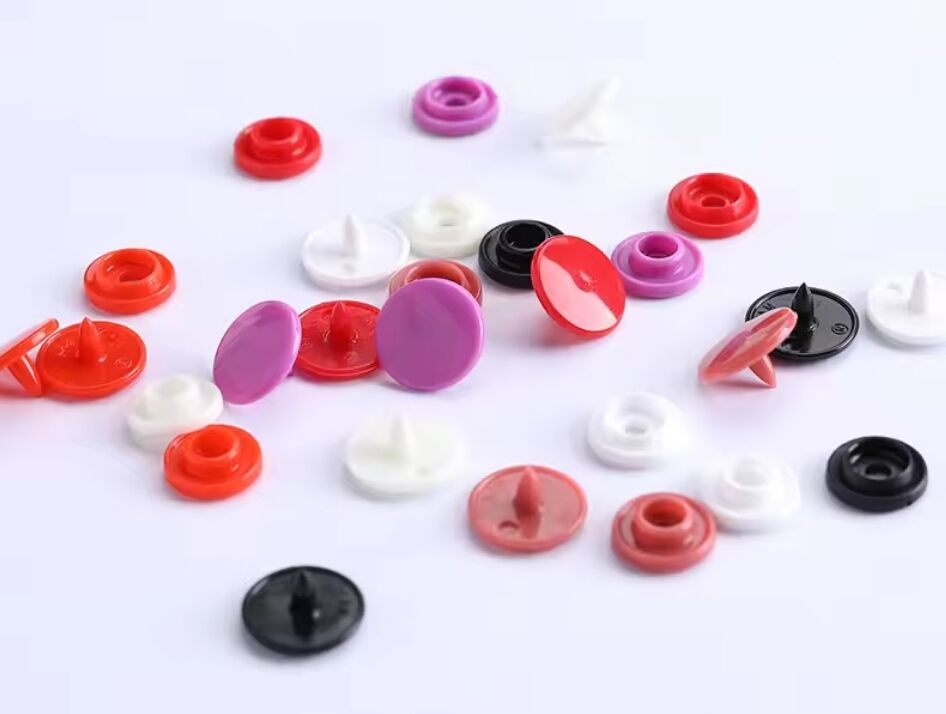 Four Parts Plastic Snap Button Common Size