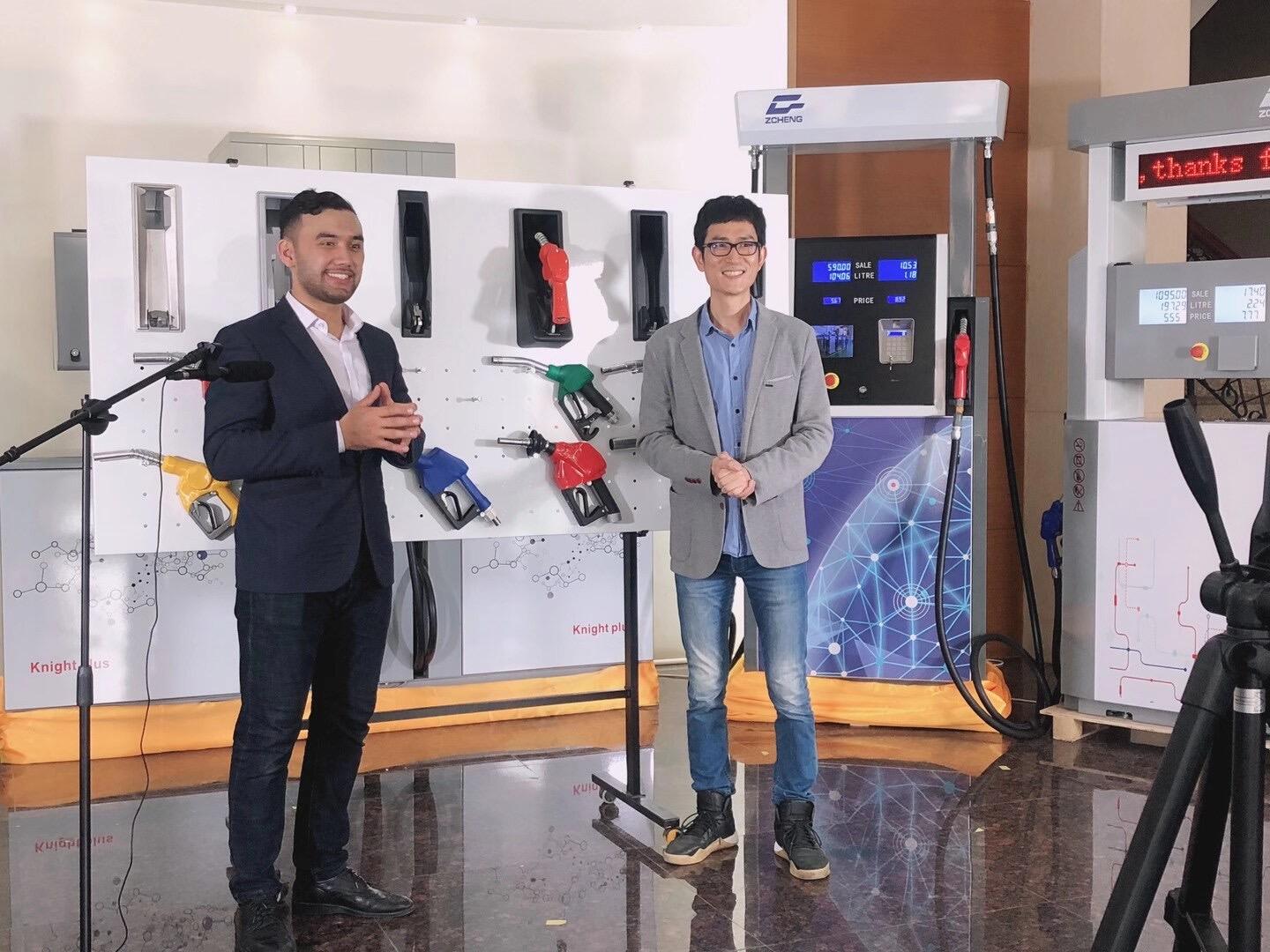 Sino-foreign joint live show