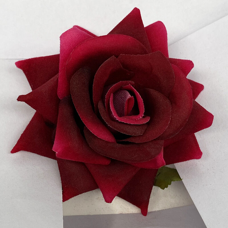 Kunsmatige heidnekke bring skoonheid na enige ruimte in 'n vaas