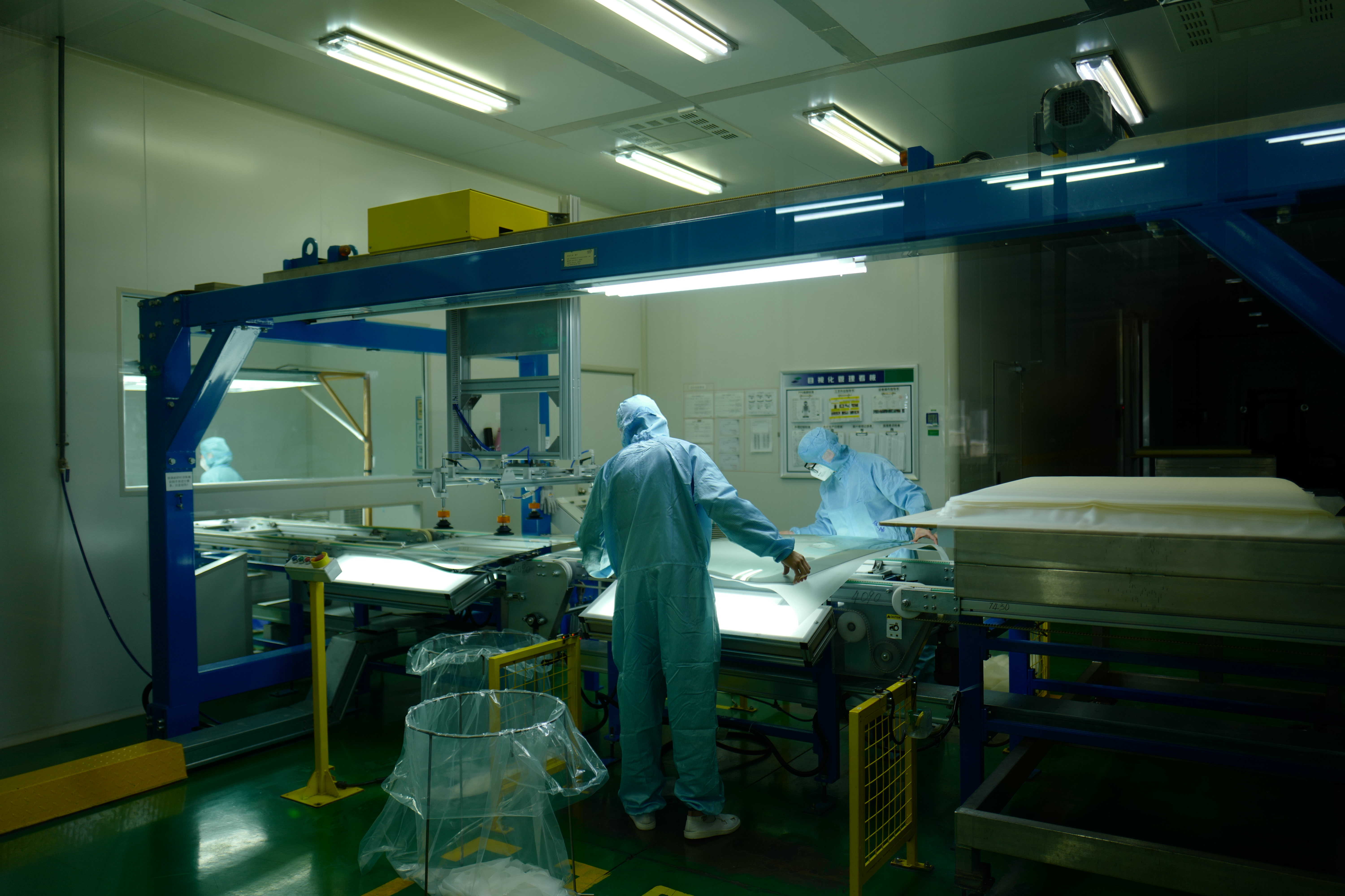 Apa manfaat menggunakan kaca bertekstur untuk privasi di gedung?