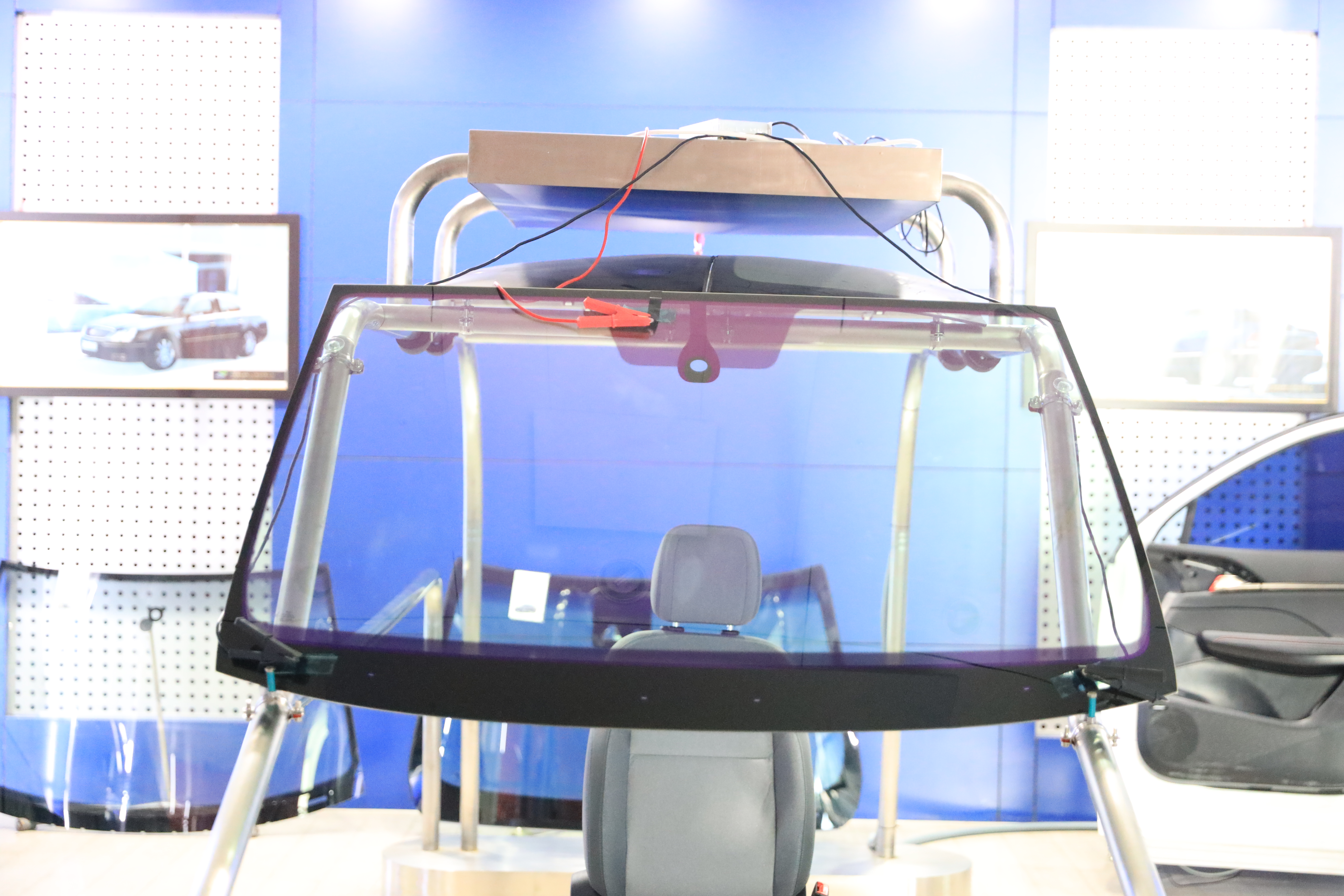 Kinerja Kaca Berlapis dalam Berbagai Kondisi Iklim dan Strategi Aplikasi