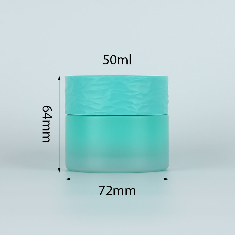 Stylish yet long-lasting Face cream jars