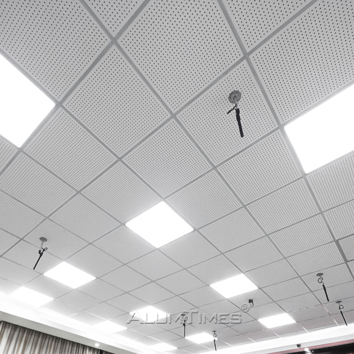 Modern 600*600 Mm Perforated Aluminum Ceiling Panel
