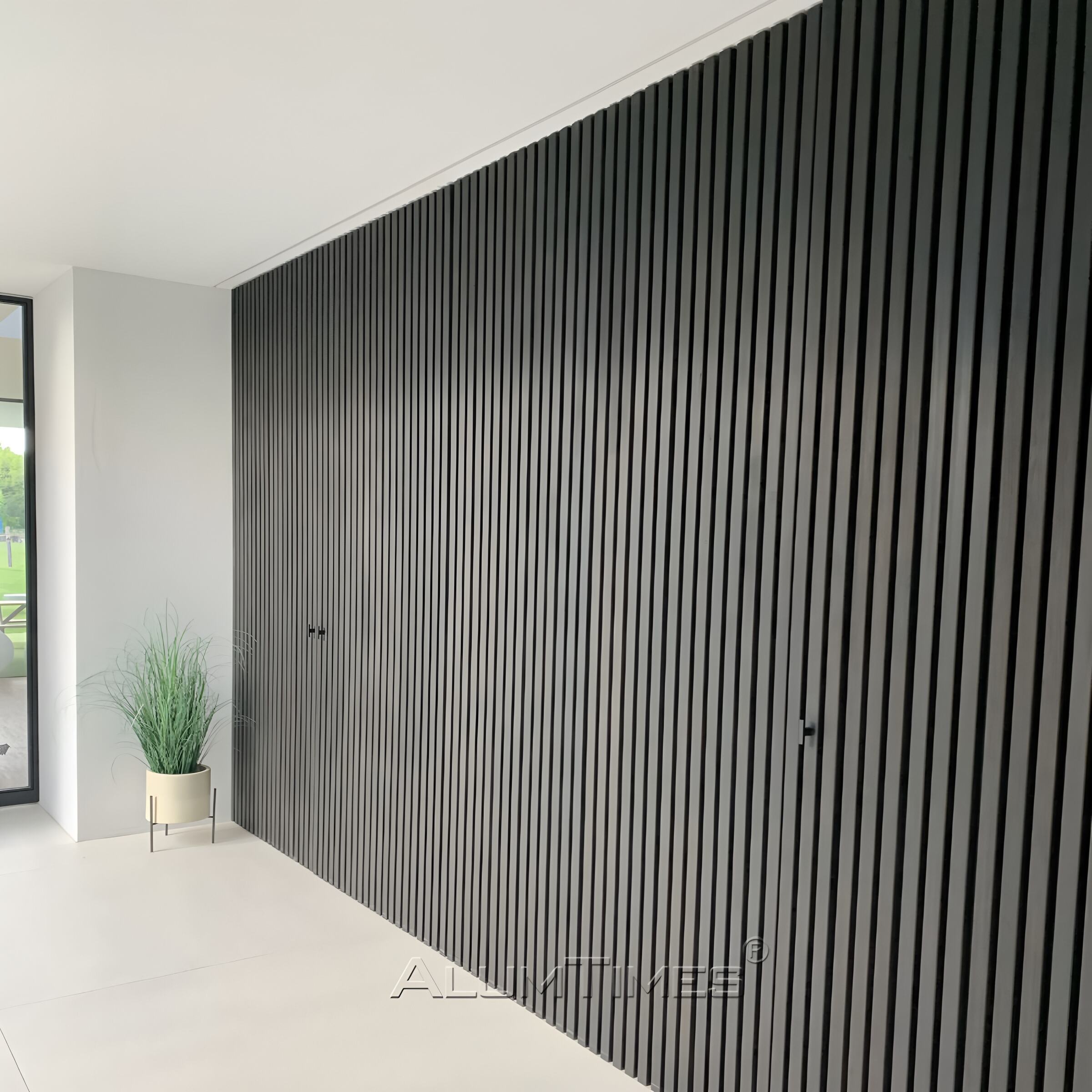 Aluminum Fluted Wall Panels with Wooden Grain for Villa Decoration