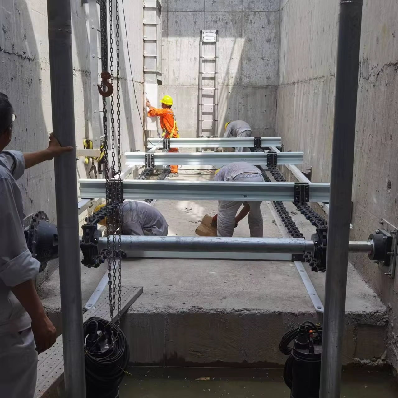 guia de compres per a plantes de tractament d'aigües residuals 2025: Per què triar el raspador de placa de cadena no metàl·lic d'Hengshui Huake?