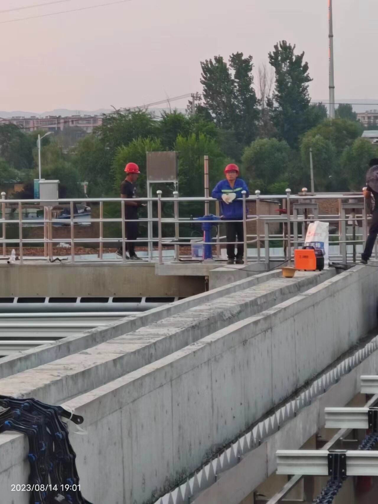 Soluție de Răzuire a Noroiului cu Vâscozitate Ridicată: Abordarea Noroiului Gros și Lipicios