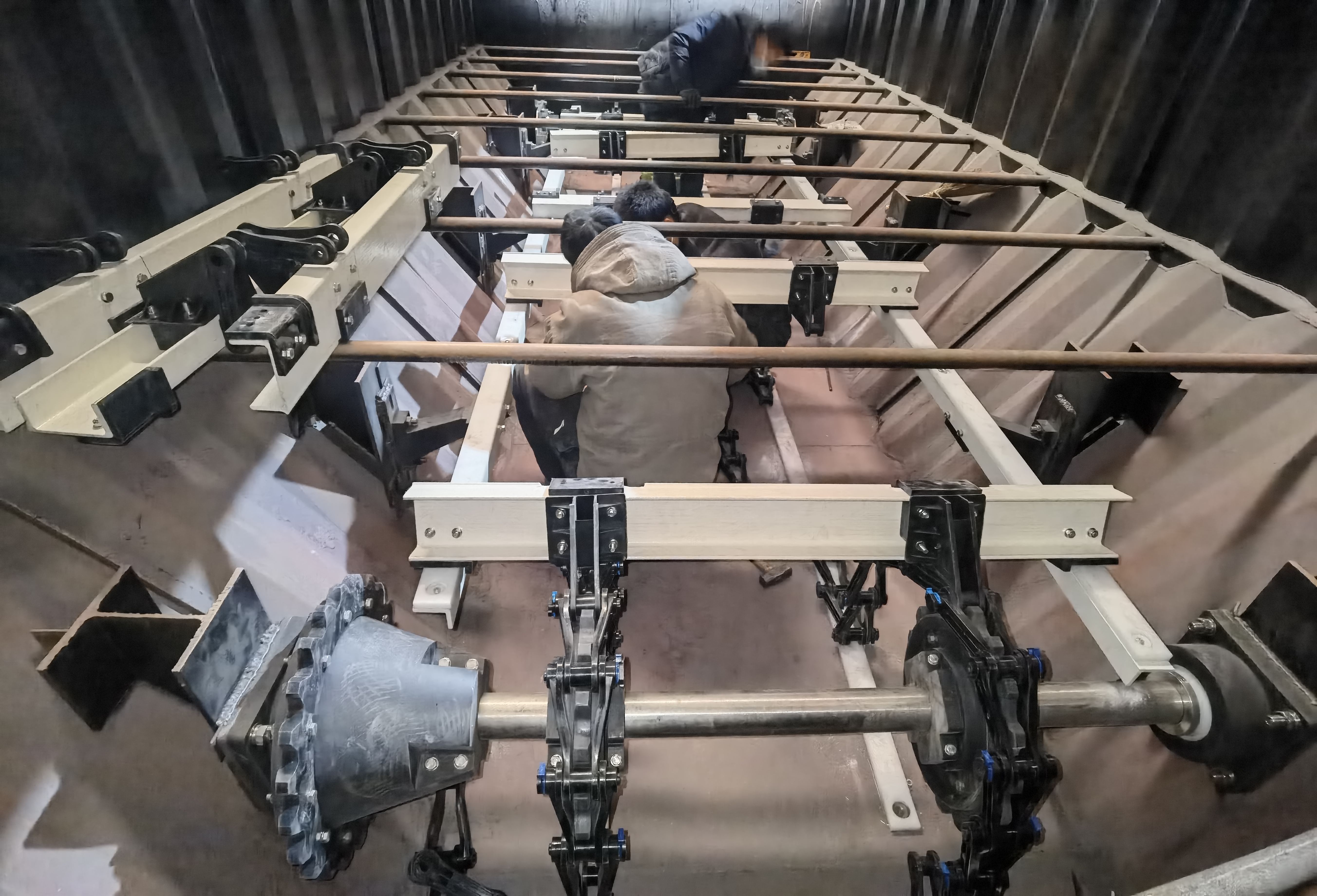 Scurger de nămol: Îndepărtare completă pentru tratarea apelor uzate