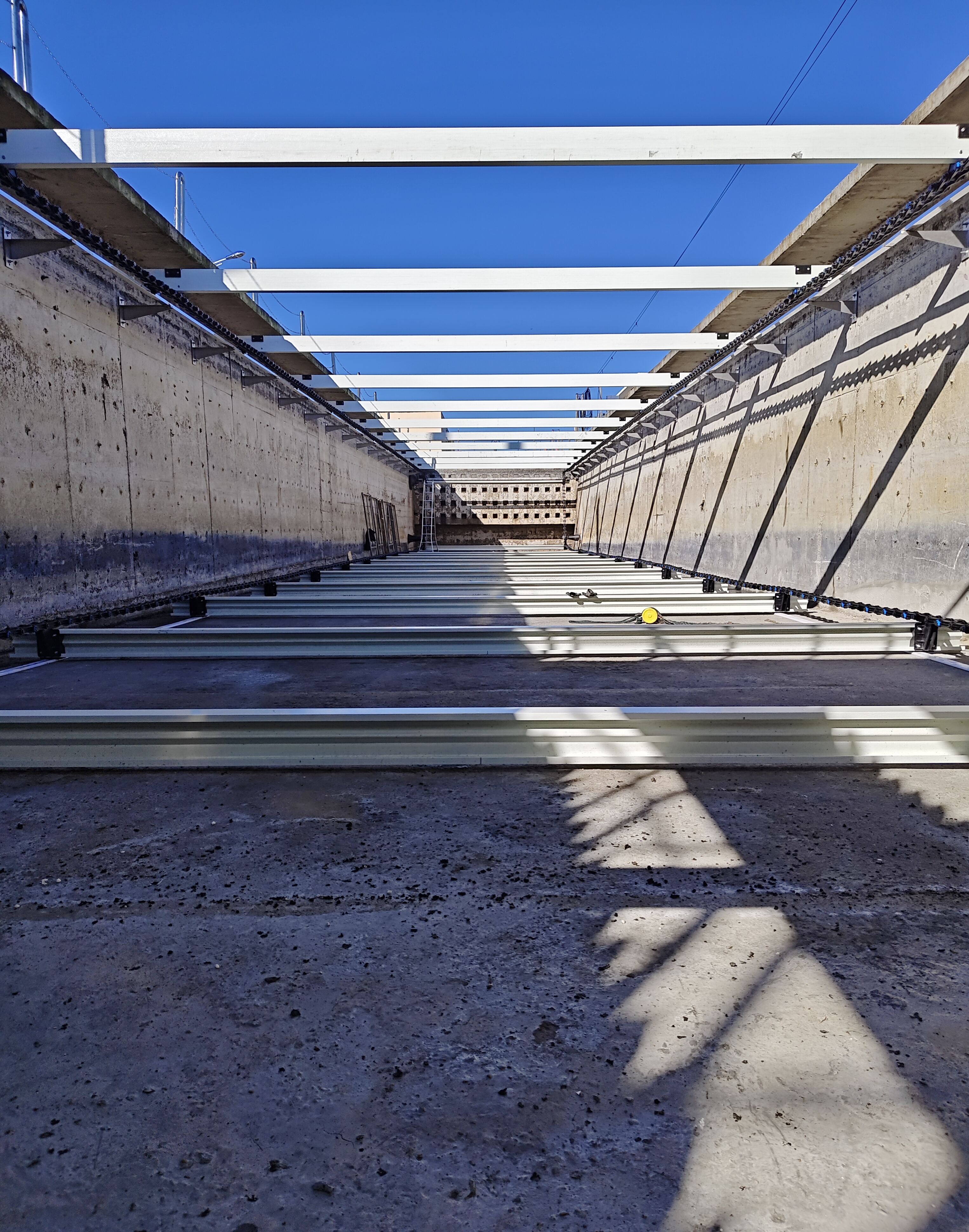 Sisteme eficiente de racle ne-metalice pentru tratarea apelor uzate municipale