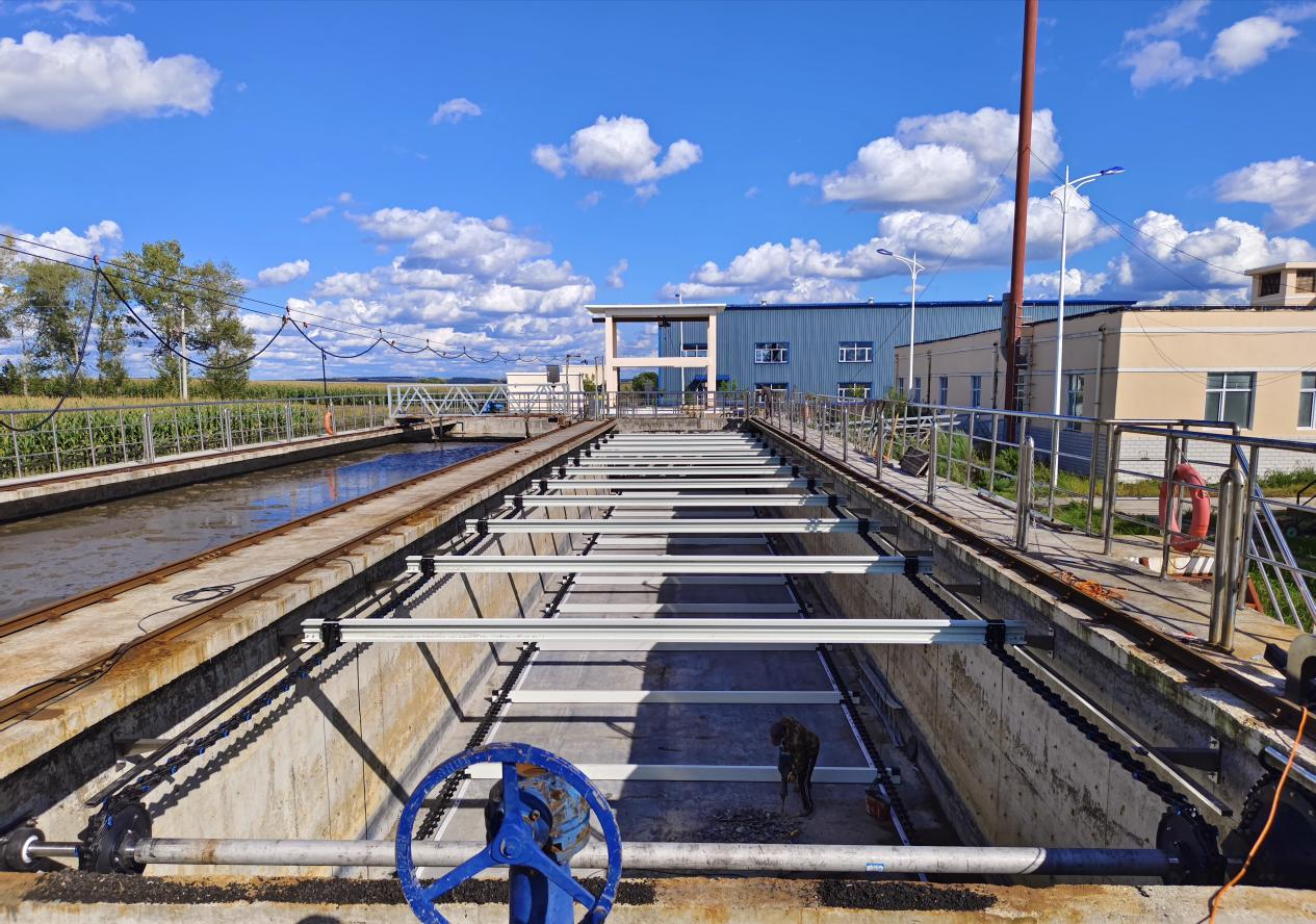 Operation Guide for Non - metal Sludge Scraper
