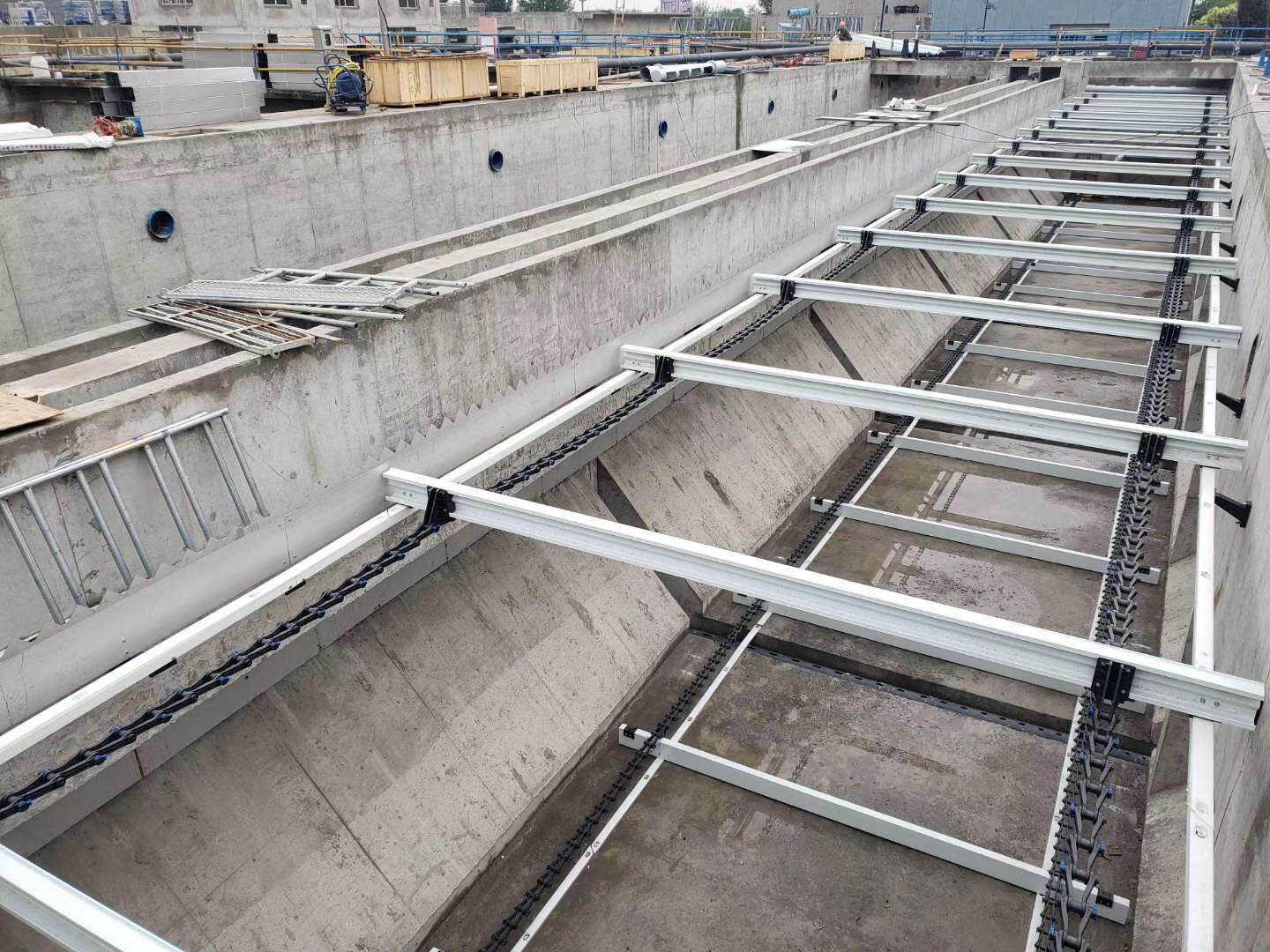 Liên hệ với chúng tôi