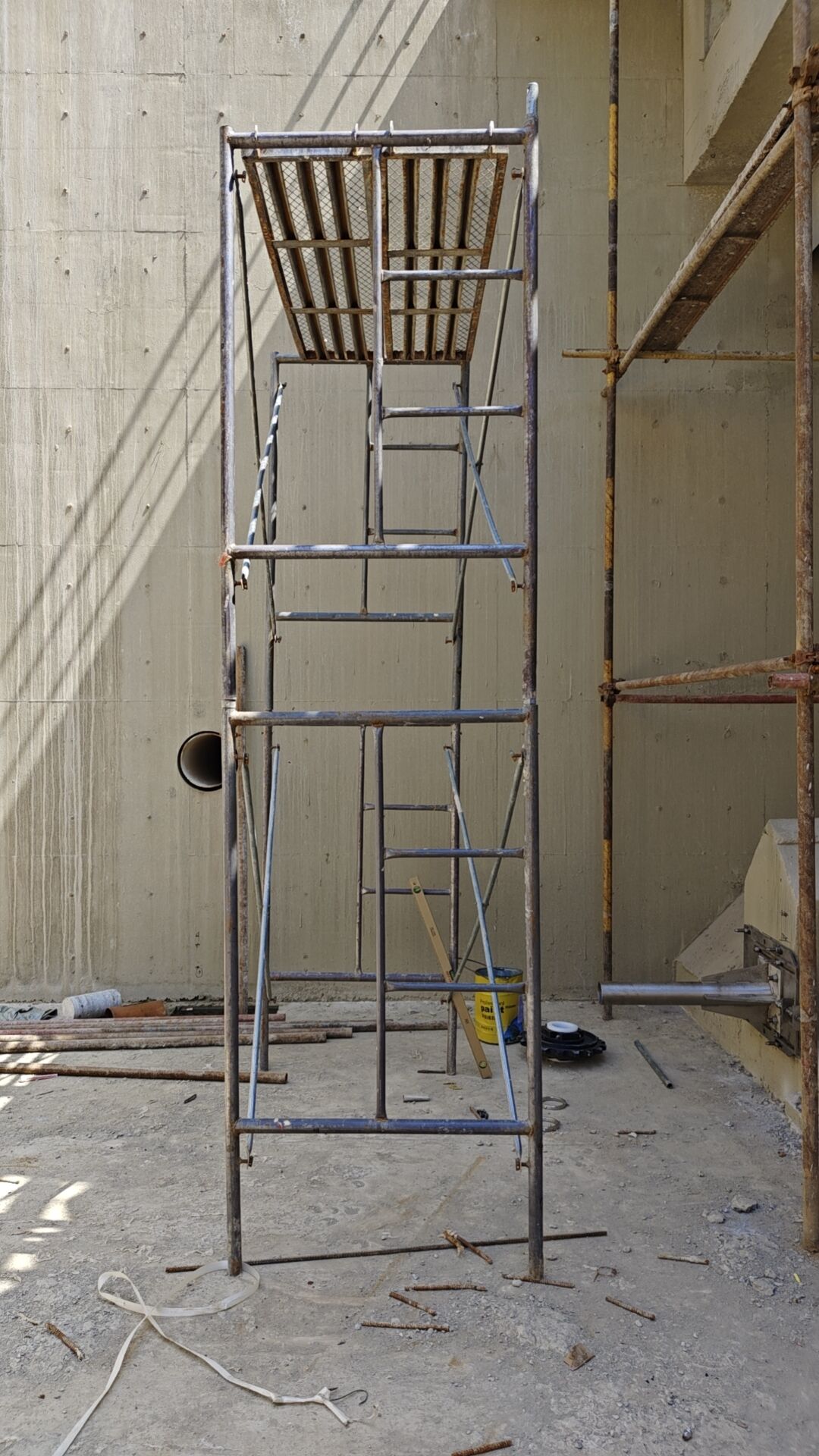 Servicio de instalación de rastrillo volador para piscina: Profesional y sin complicaciones
