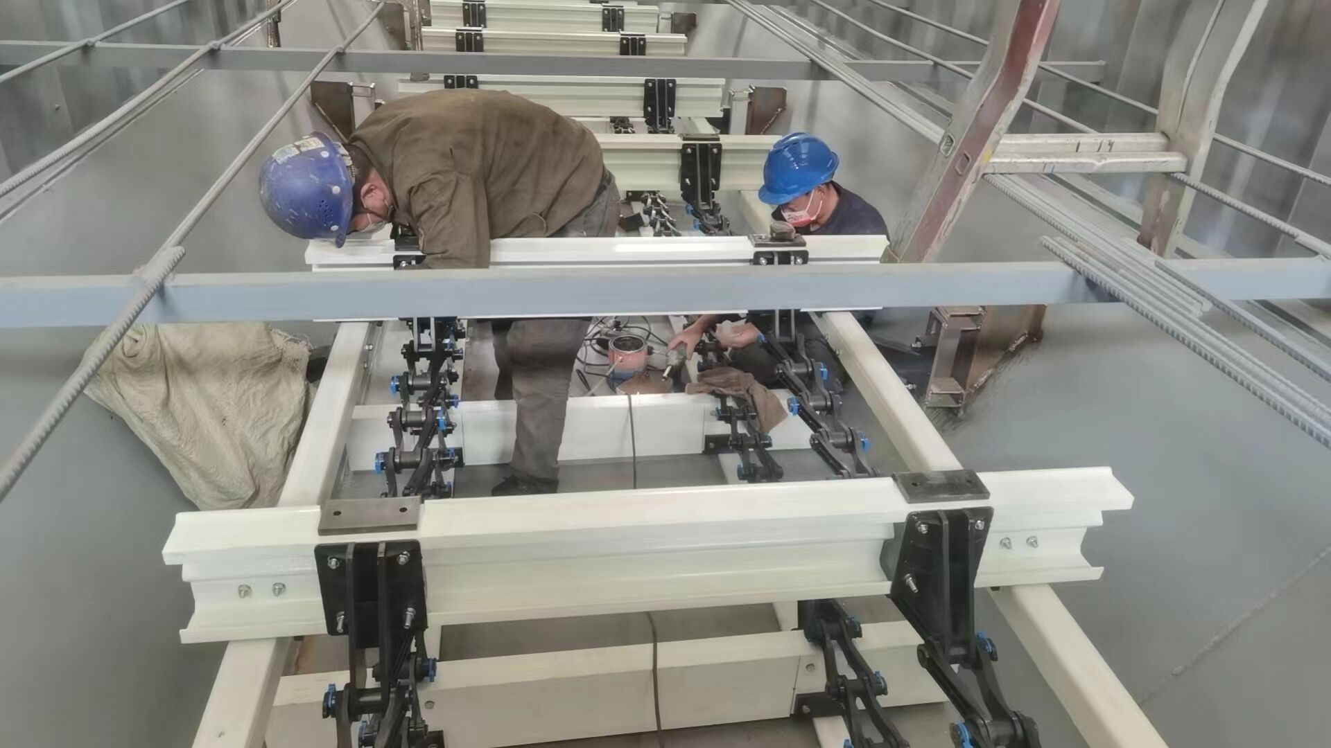 Scraperii noștri non-metalici: Reduc costul stațiilor de tratare a apei