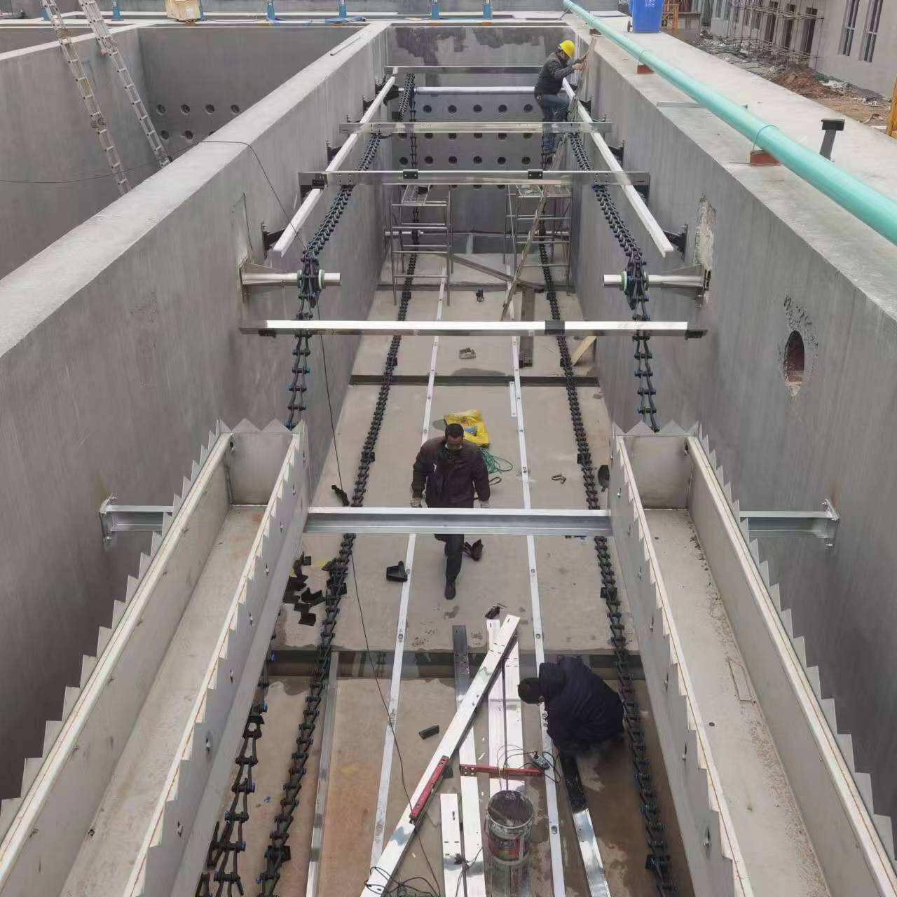 Liên hệ với chúng tôi