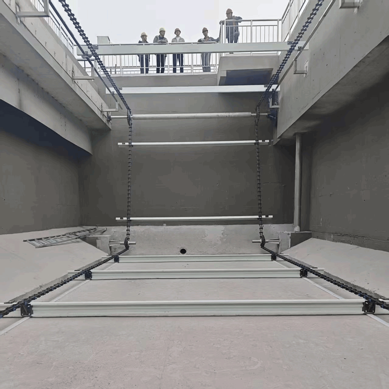 FEATURES AND ADVANTAGES