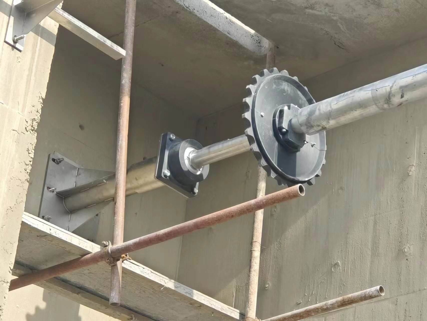 हमसे संपर्क करें