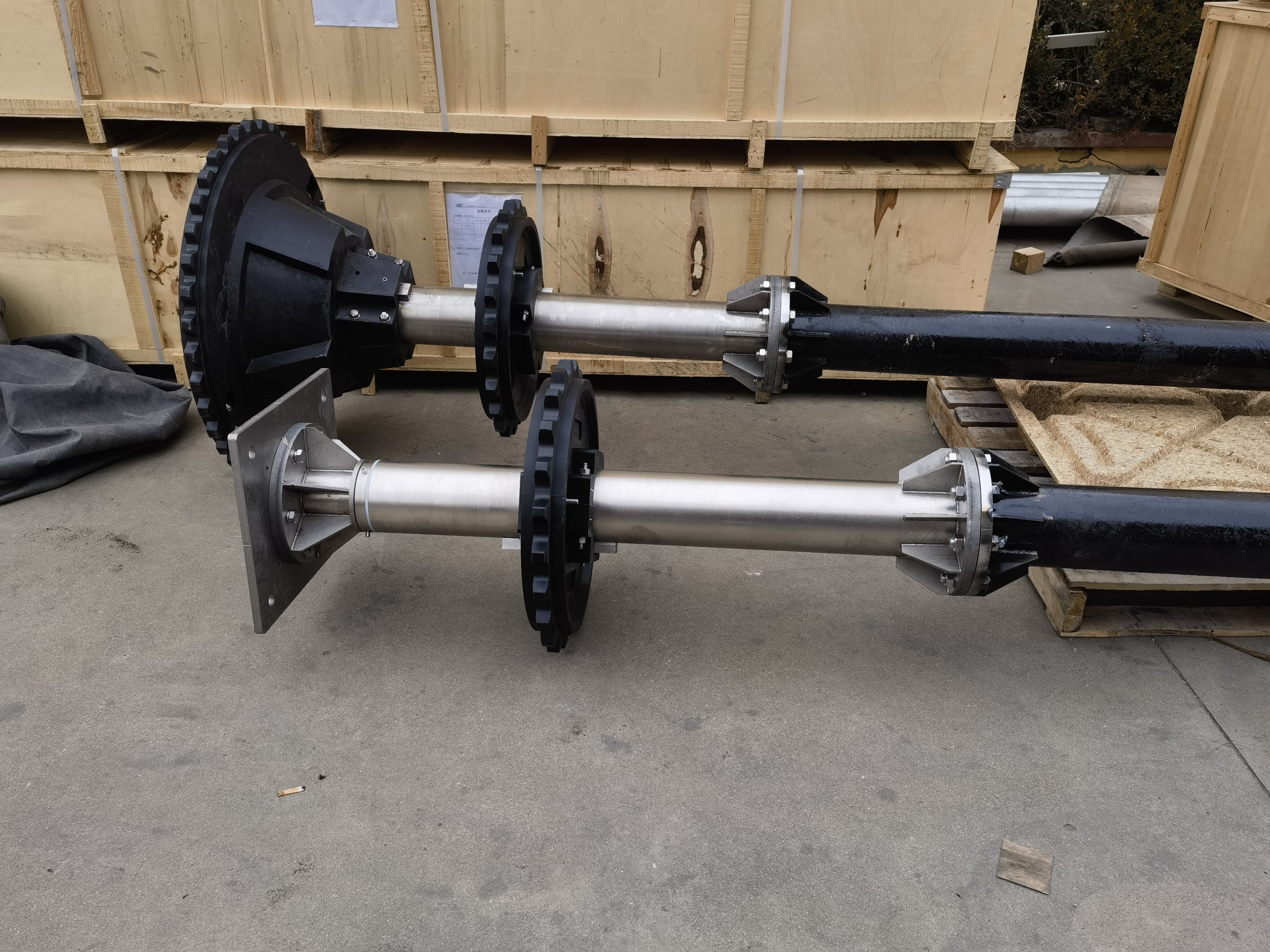 Sistema de rastrillo para tanque de sedimentación secundaria para manejo estable de lodos