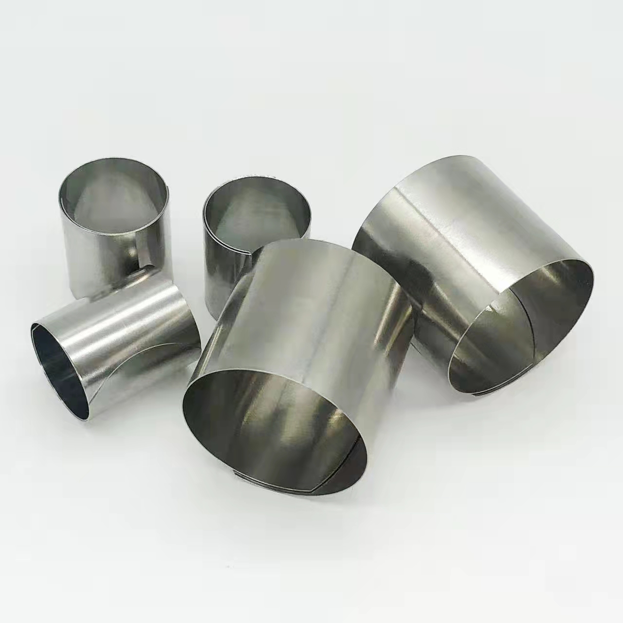Stainless steel chain wear-resistant protective sleeve, suitable for drive chains and traction chains, used in combination