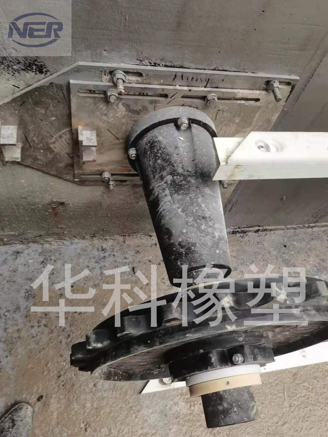 Răzuitoare pentru noroi și nămol în prelucrarea alimentelor: Asigură igiena și eficiența