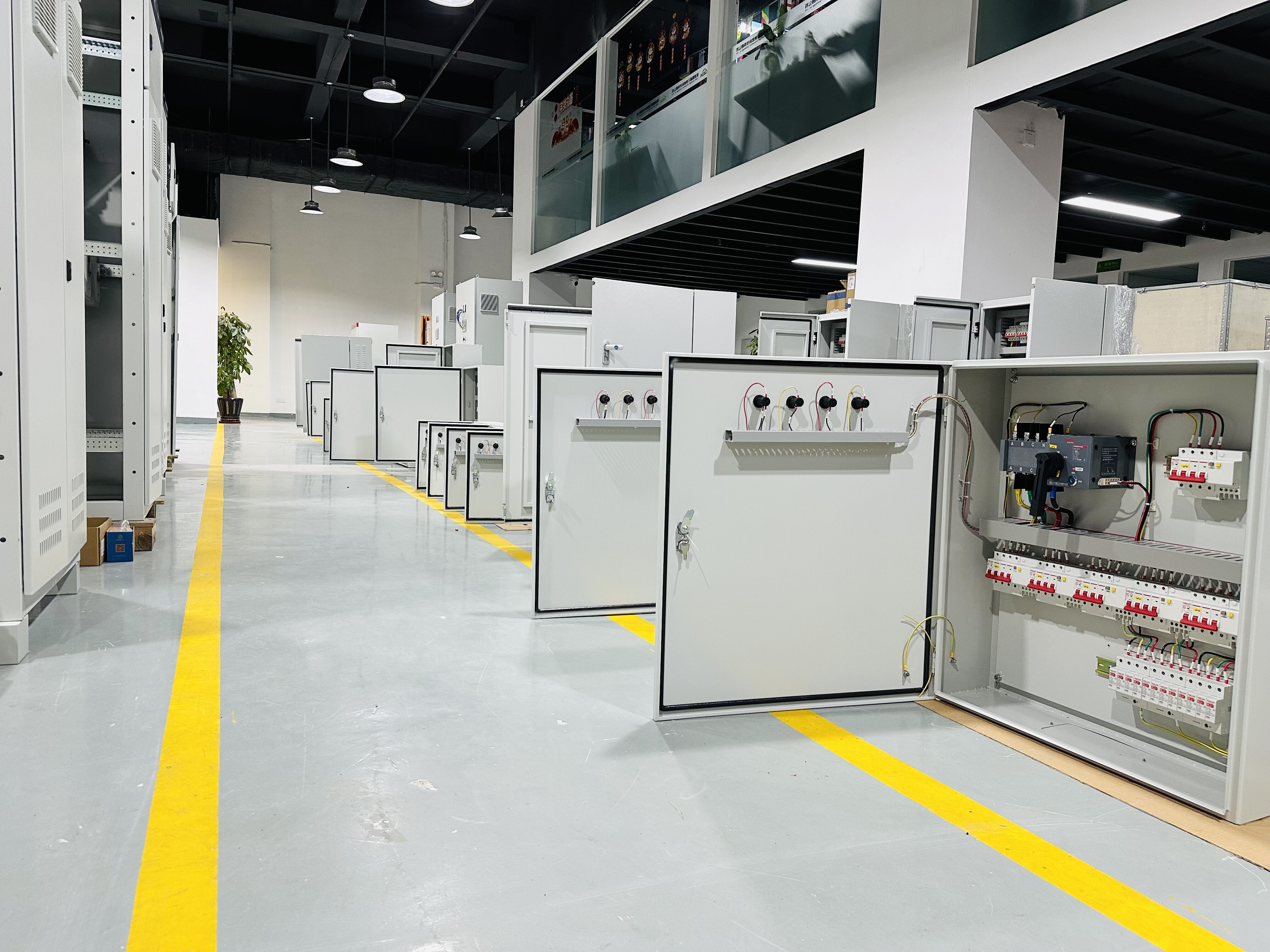 distribution cabinet (5).jpg