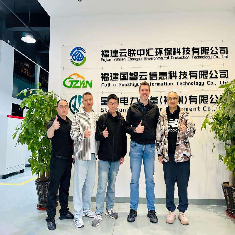 Indian customers visit our company for factory inspection