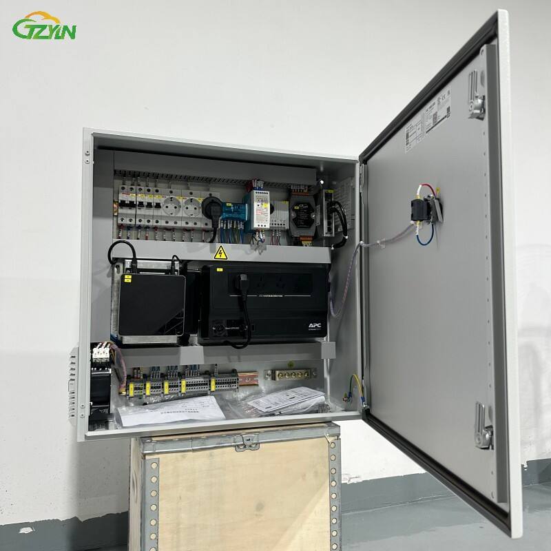 Шафа інтелектуального забезпечення електропостачання APC UPS — Експерт офісного живлення