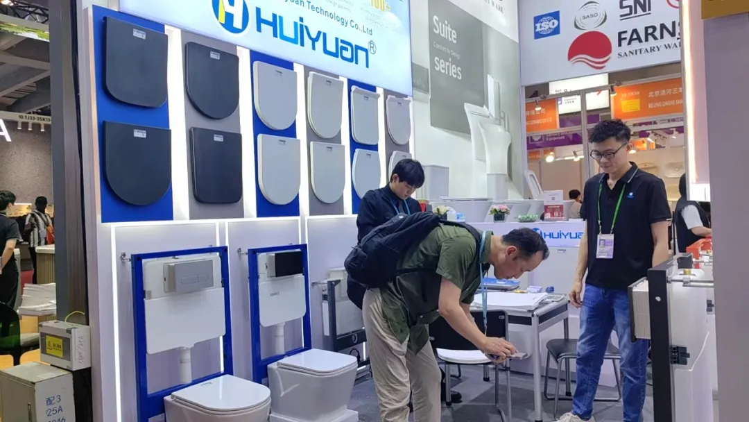 exhibition news  huiyuan sanitary ware makes a dazzling appearance at the 137th canton fair inviting friends from all over the world to witness its quality-6