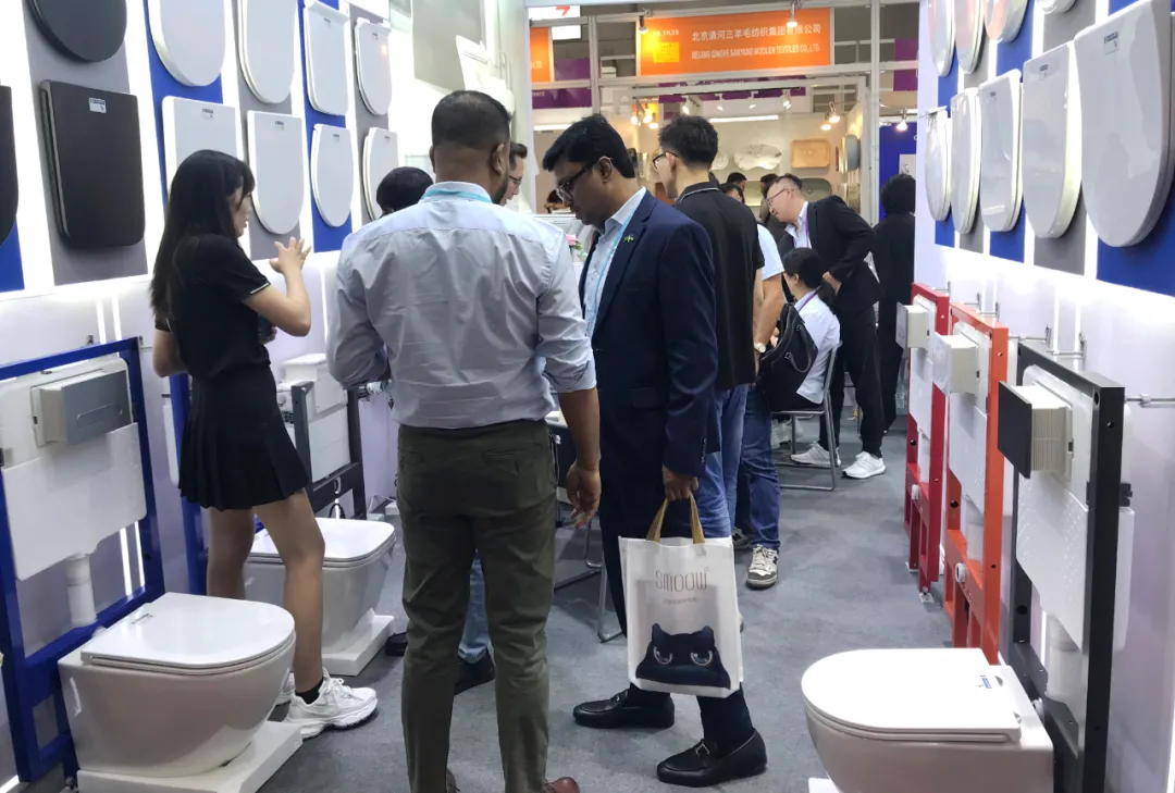Exhibition News | Huiyuan Sanitary Ware makes a dazzling appearance at the 137th Canton Fair, inviting friends from all over the world to witness its quality.