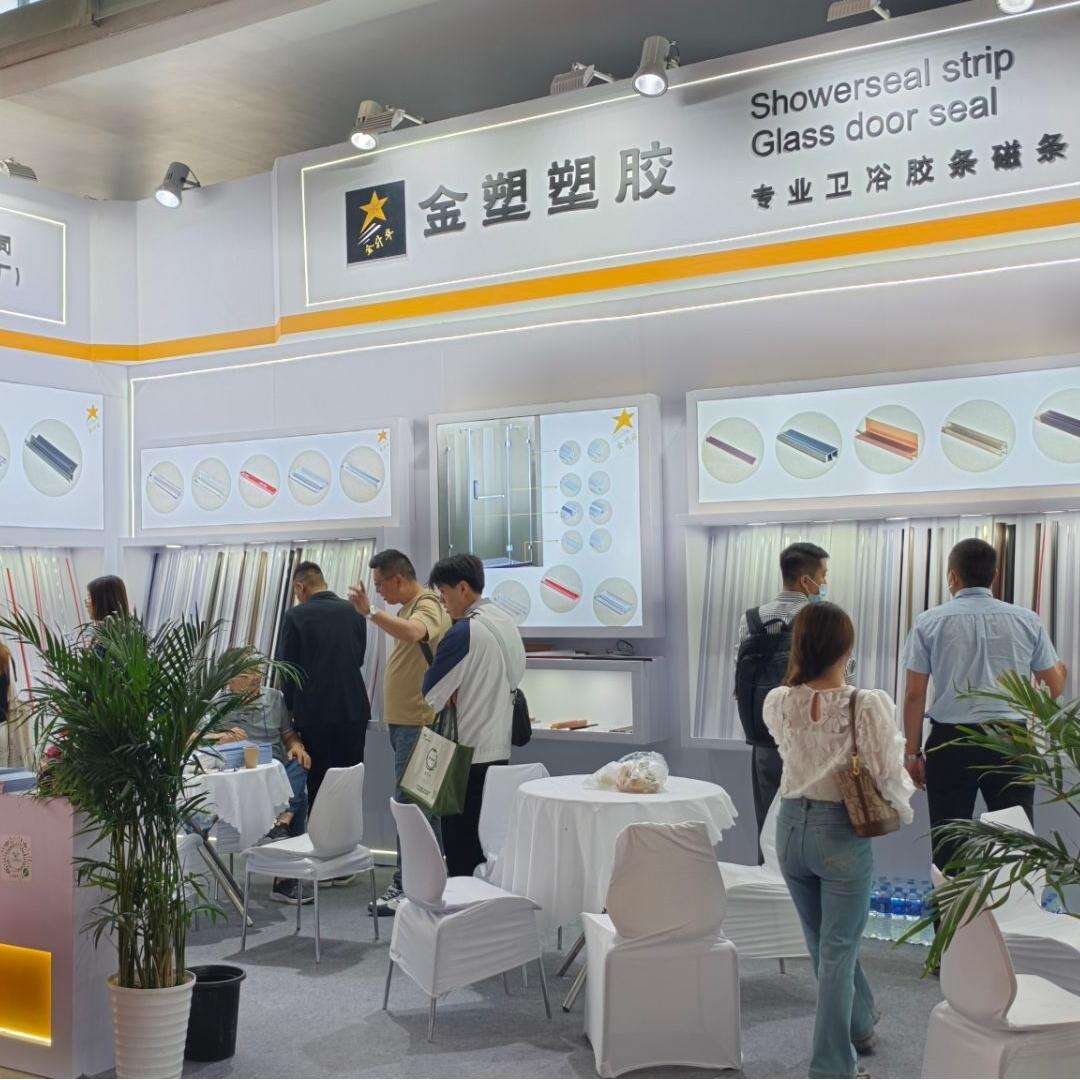 Transform Your Bathroom with Elegant Bathroom Ornaments