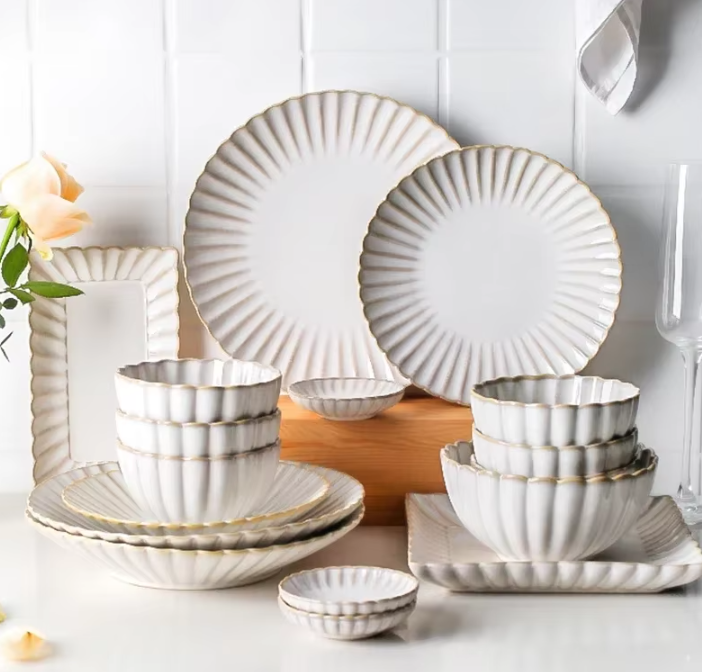 porcelain dinner ware.png