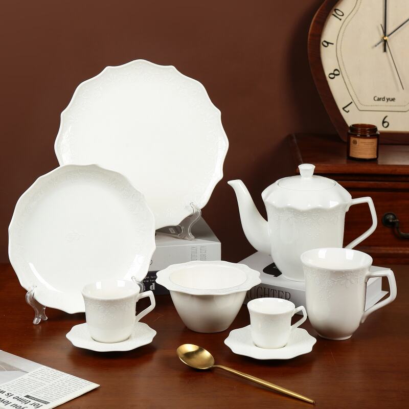 Verhef U Eetervaring met Ons Eenvoudige Kleur Eetservies