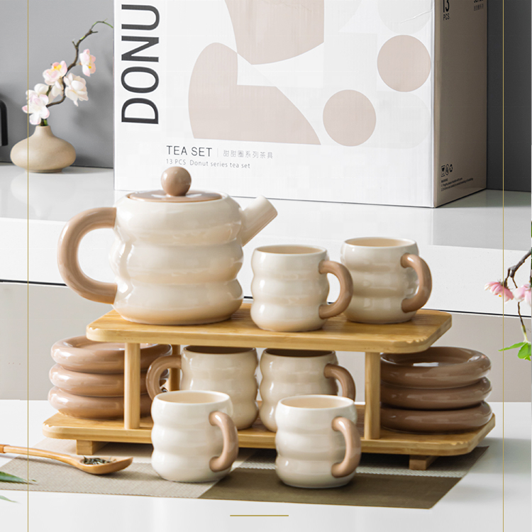 حرفية لا مثيل لها في كل مجموعة أكواب شاي