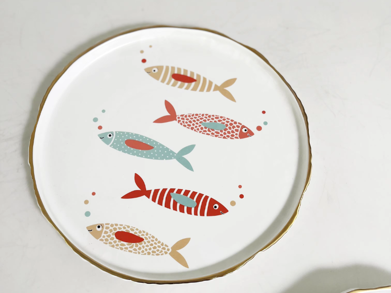 How Handpainted Art Porcelain Plates Add Artistic Touch to Your Table
