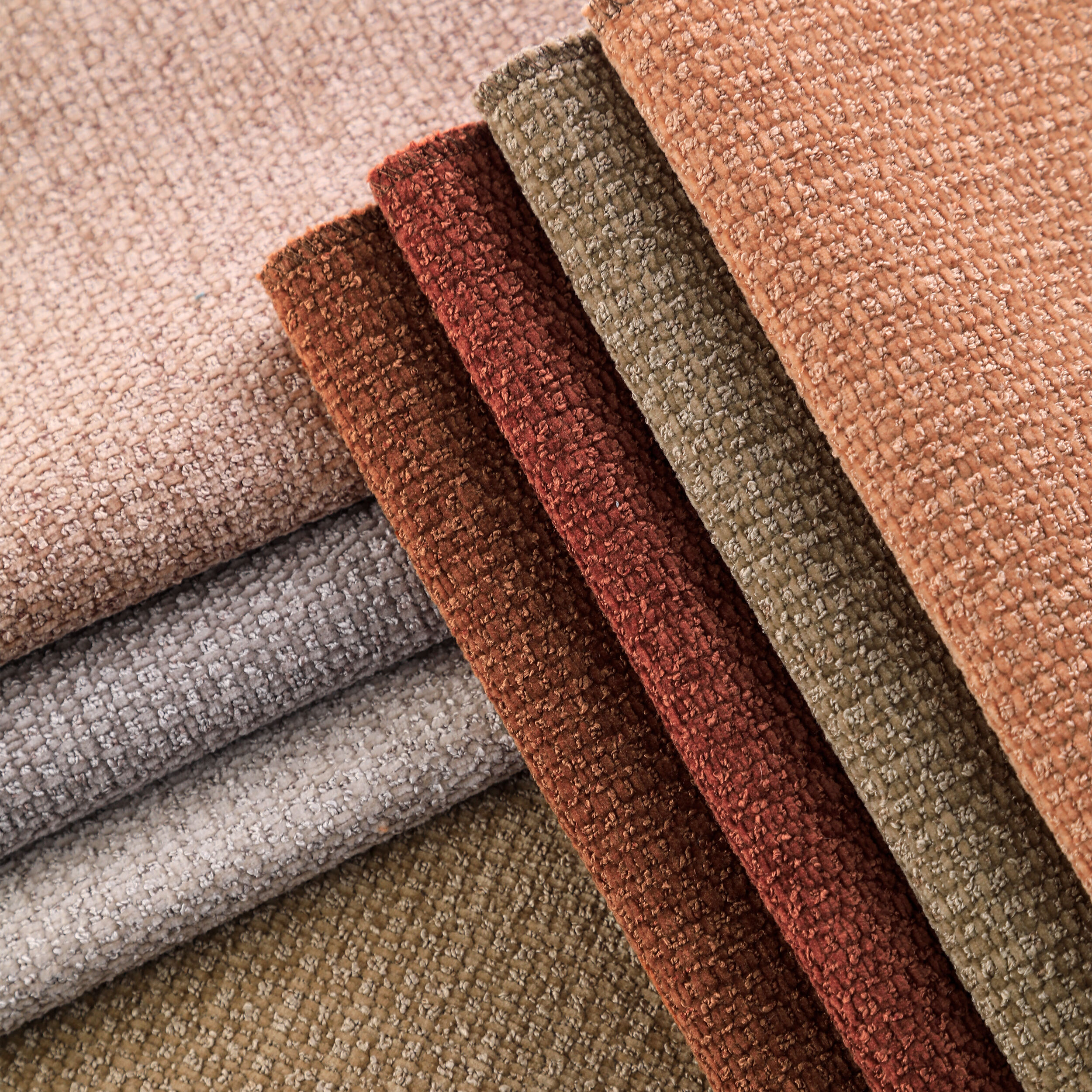 Chenille Fabric vs Velvet: Which One Is Better for Sofas?