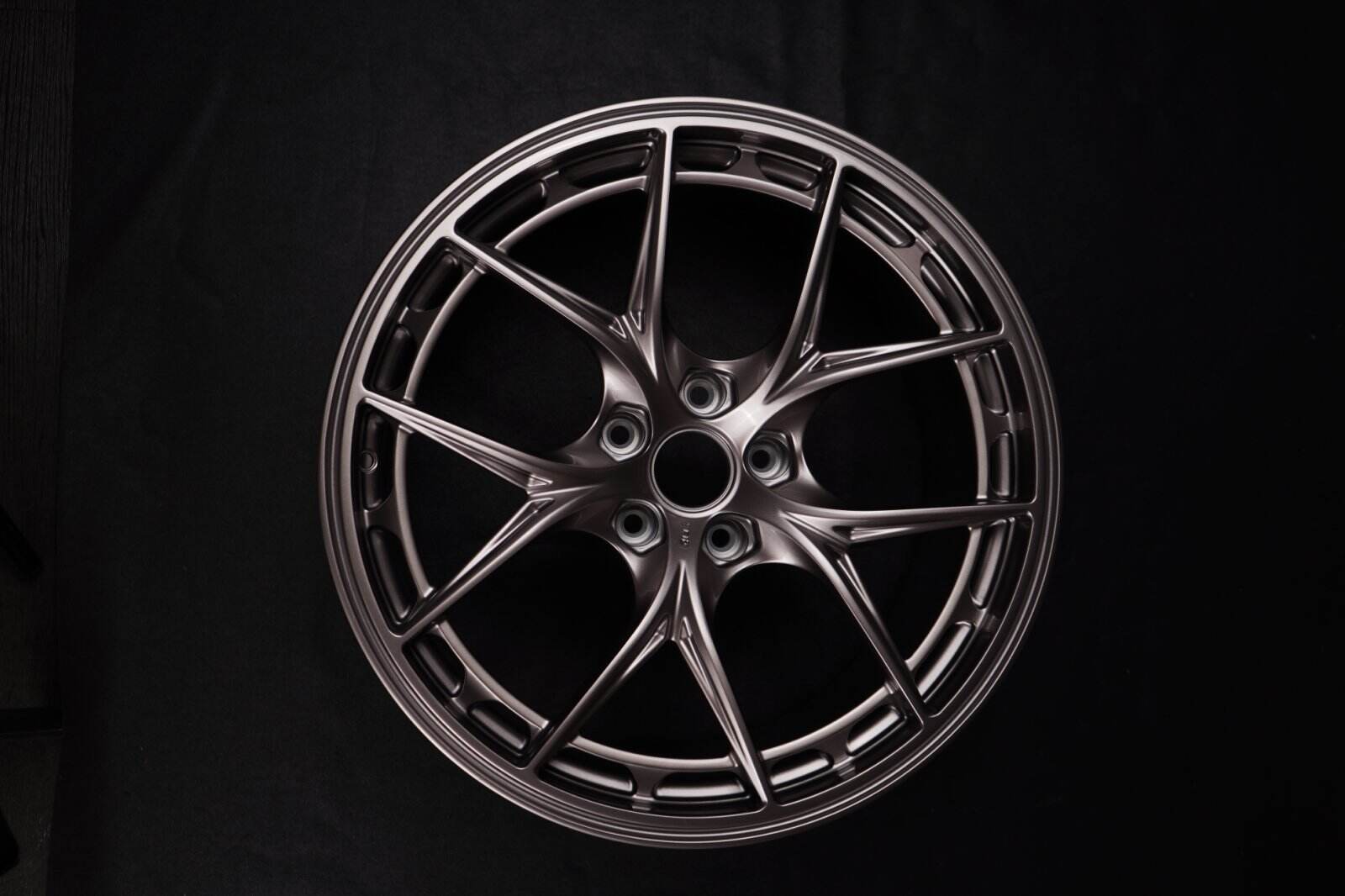 Hebei Zhihu Customized hot-selling forged aluminum alloy wheels Lightweight passenger car wheels Suitable for BMW Audi Mercedes-Benz supplier