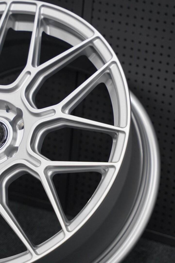 Hebei Zhi Hub Popular Style Custom Hot Forged Aluminum Alloy Wheels Lightweight Matte Black Passenger Car Wheels factory