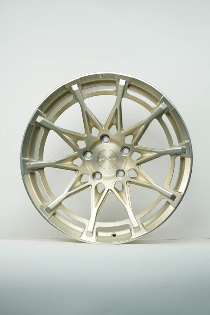 Hebei Zhi hub can be customized hot forged aluminum alloy wheels lightweight matte brushed gold passenger car wheels details