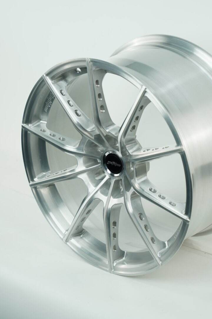 Hebei Zhi Hub Popular Style Custom Hot Forged Aluminum Alloy Wheels Lightweight Brushed Gray Passenger Car Wheels supplier