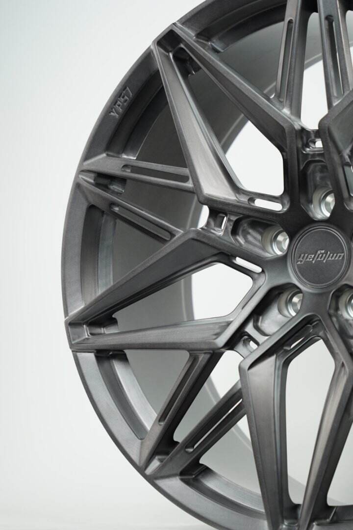 Hebei Zhihu Customizable lightweight high-quality forged wheels 16-24 inch Industrial Gray Customizable color Suitable for BMW Mercedes-Benz Porsche details