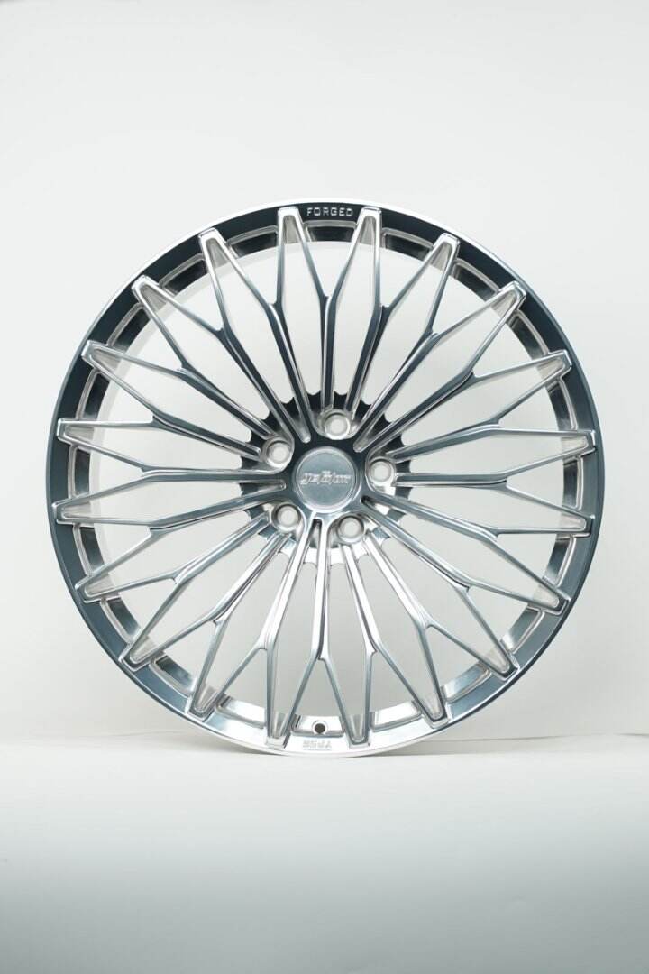 Hebei Zhi Hub Customizable lightweight high-quality forged wheels 16-24 inch Silver color can be customized color For BMW Mercedes-Benz Porsche supplier