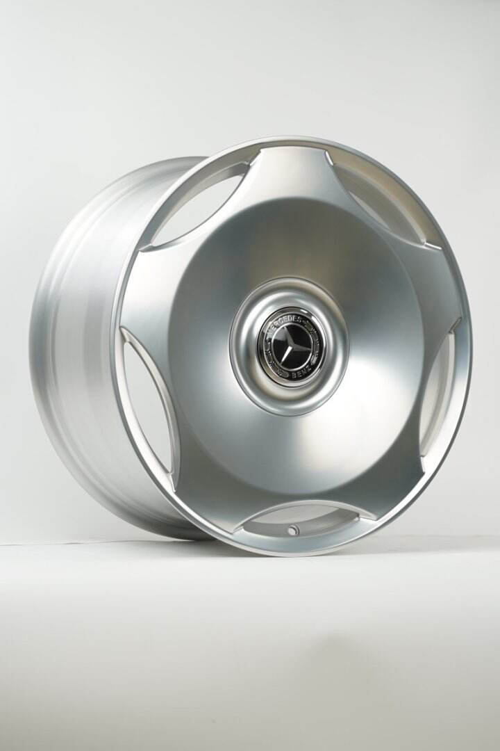 Hebei Zhihu Lightweight high-quality forged wheels 16-24 inch matte streamlined silver passenger car wheels   manufacture