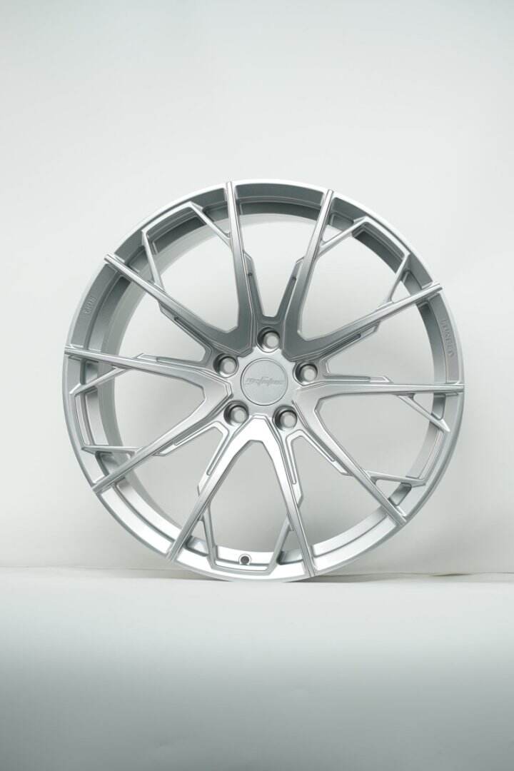 Hebei Zhihu Customized forged wheels Lightweight and high quality Fine silver Suitable for BMW Mercedes-Benz Porsche details