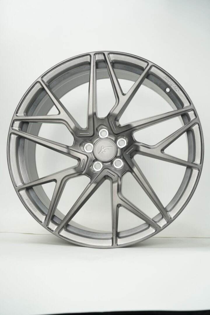 Hebei Zhi Hub Factory Direct Custom Hot Forged Aluminum Alloy Wheels Lightweight Industrial Gray Passenger Car Wheels manufacture