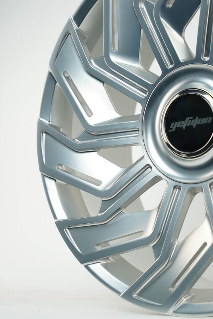 Hebei Zhihu Customizable lightweight high-quality forged wheels 16-24 inch matte streamlined silver customizable colors Passenger car wheels   supplier