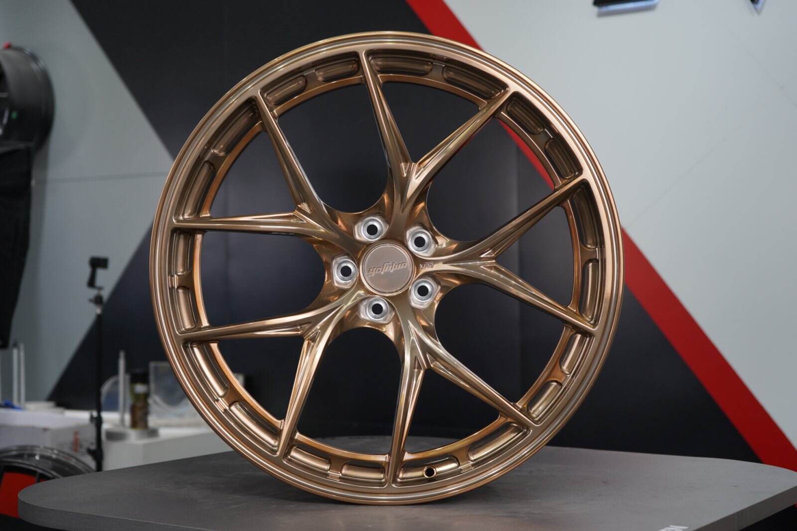 Hebei Zhihu Customized hot-selling forged aluminum alloy wheels Lightweight passenger car wheels Suitable for BMW Audi Mercedes-Benz details
