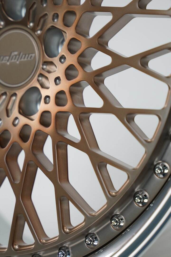Hebei Zhihu Customizable 16-24 Inch Matte Flow Champagne Copper Passenger Car Wheels Two-Piece Lightweight High Quality Wheels details