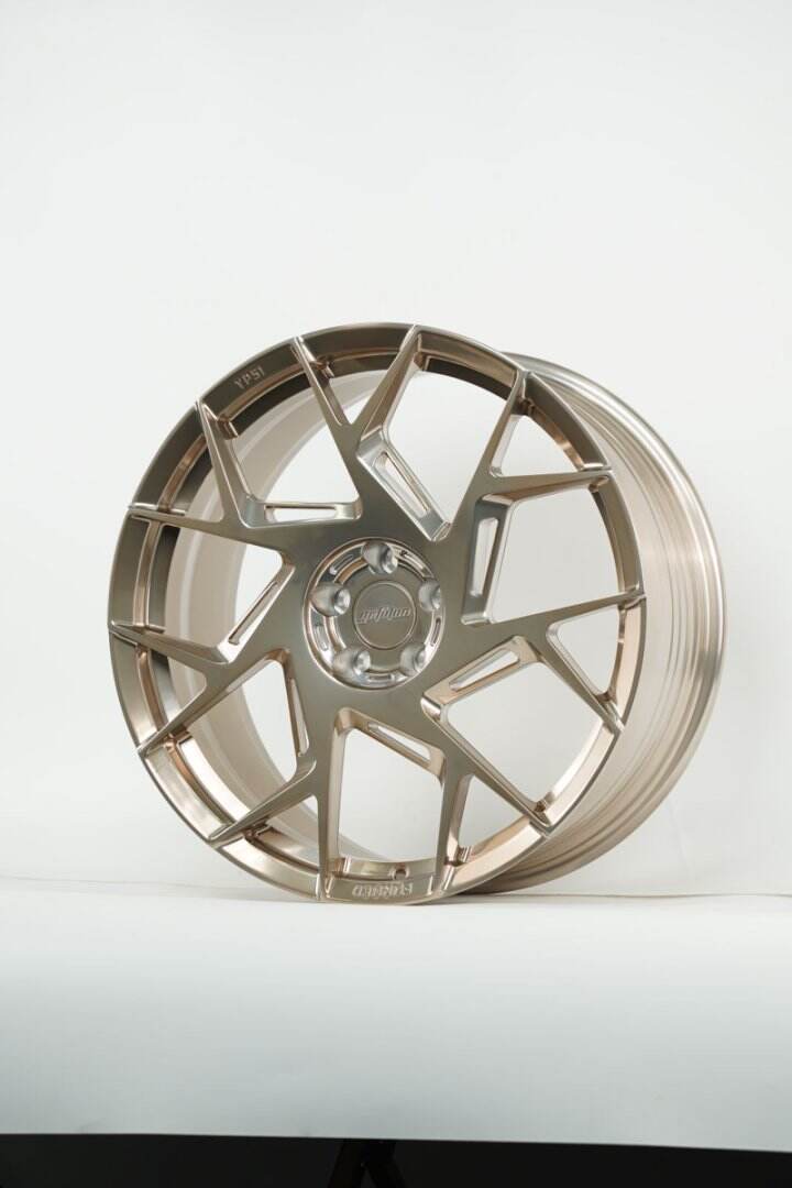 Hebei Zhihu Customizable lightweight, high-quality forged wheels 16-24 inch Glowing champagne bronze Brushed silver Customizable colors Passenger car wheels   manufacture